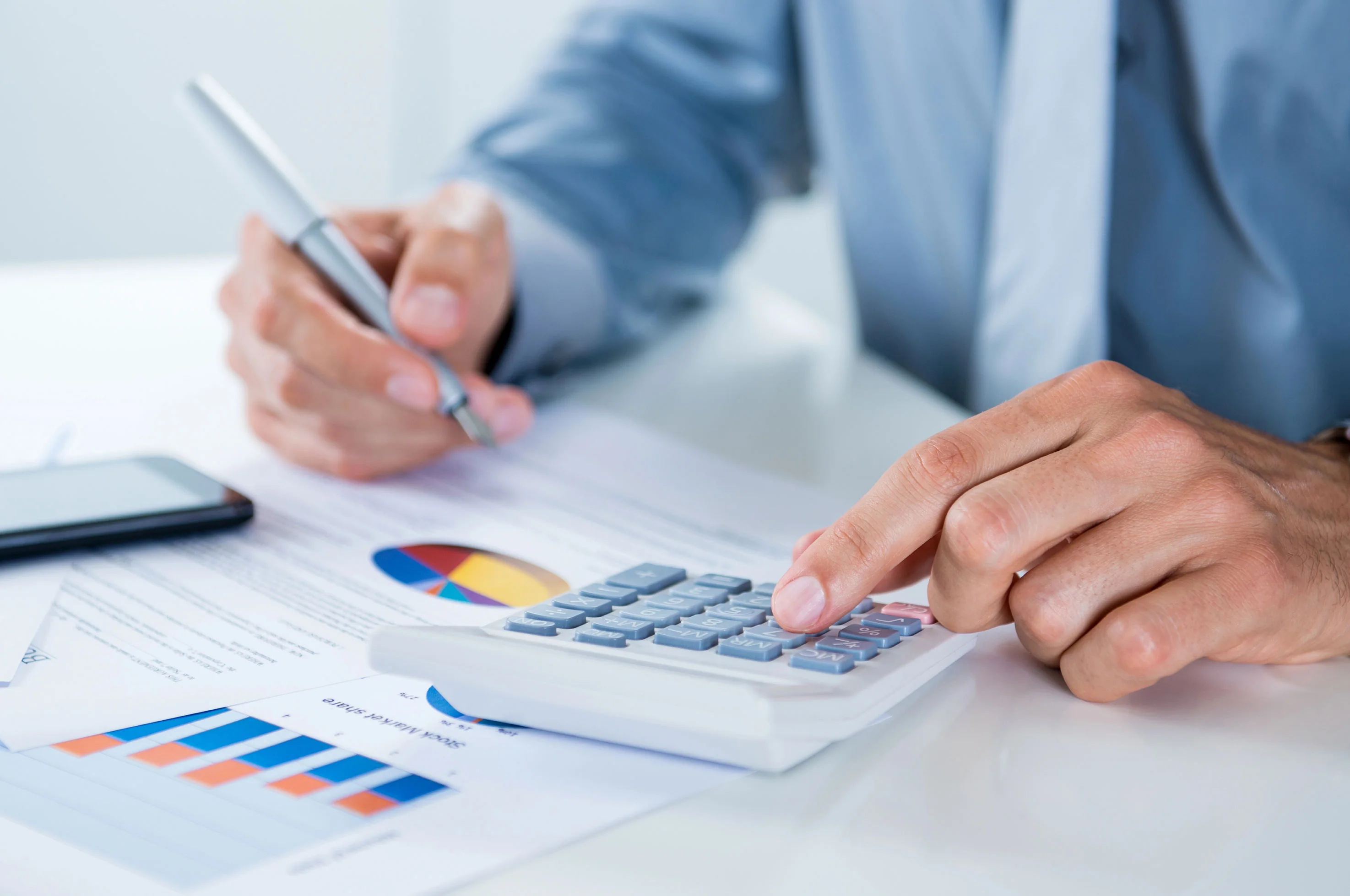 Year-End Tax Planning: What to Do Before December 31 to Reduce Your 2025 Bill